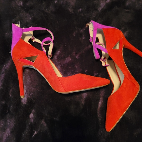 Women's Shoes - Picture 16 of 16